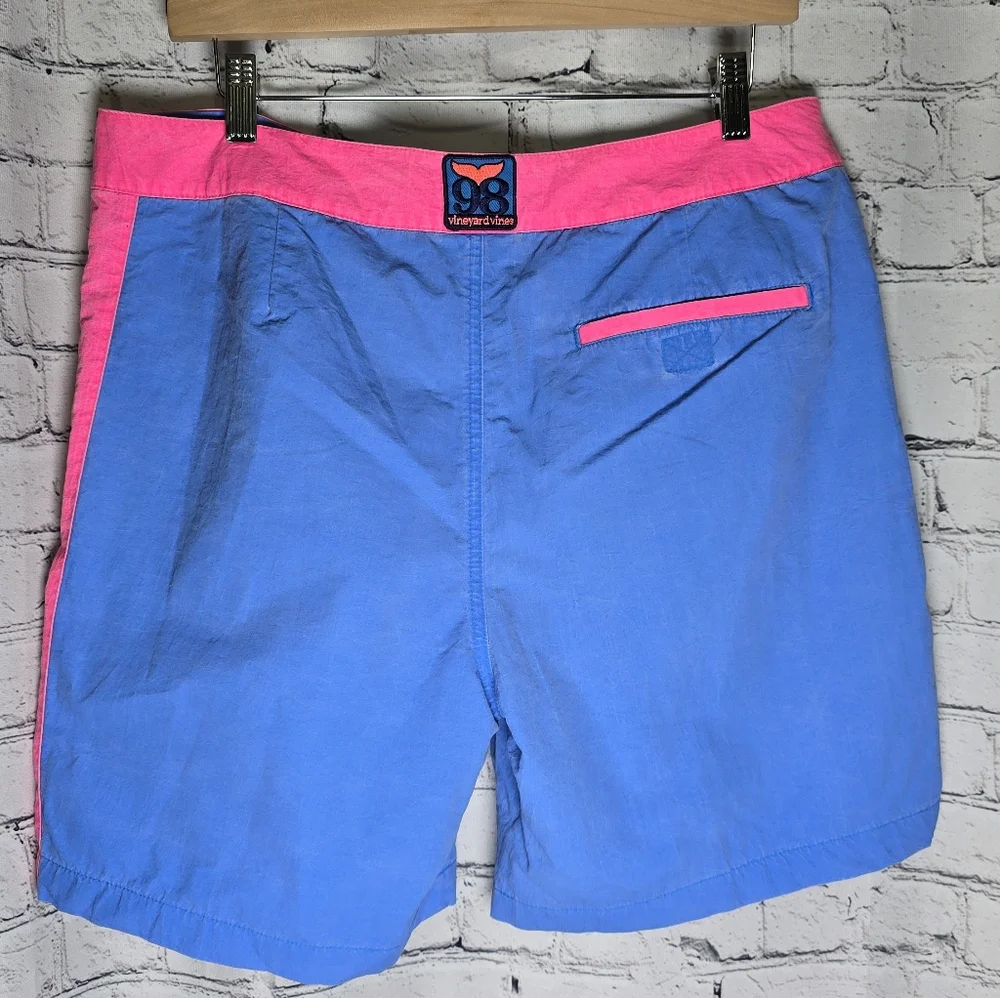 Vineyard Vines 90s Inspired Men's Swim Shorts Size 33‎